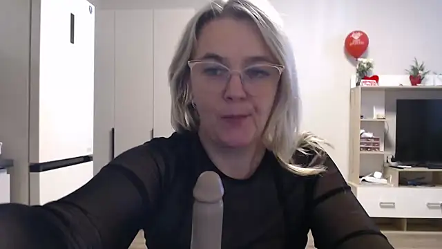 EleanoraDream online show from March 24, 2026, 7:08 am