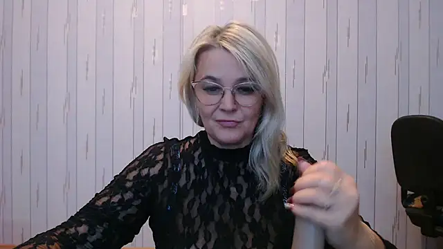 EleanoraDream online show from March 2, 2026, 1:07 pm