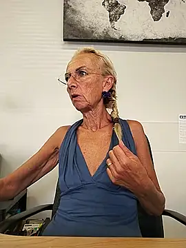 clarabell4 online show from July 15, 2026, 7:59 am