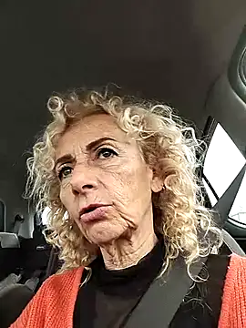 clarabell4 online show from March 31, 2026, 7:10 am