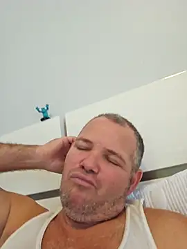 Snapshot of cubanitofeliz40 chatting on February 11, 2026, 2:06 pm cubanitofeliz40 online show from February 11, 2026, 2:06 pm