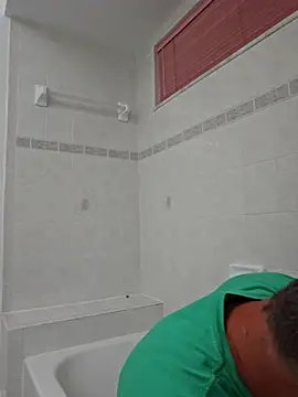 Snapshot of cubanitofeliz40 chatting on February 23, 2026, 12:12 am cubanitofeliz40 online show from February 23, 2026, 12:12 am