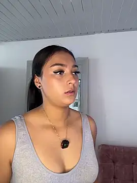 nicolexxaleja online show from March 29, 2026, 3:46 pm