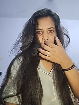 cute radhikaa online show from July 23, 2026, 4:43 am