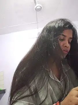 cute radhikaa online show from July 17, 2026, 10:56 am