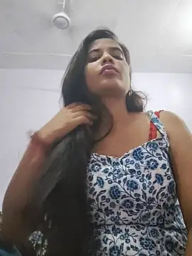 cute radhikaa online show from July 14, 2026, 7:24 am