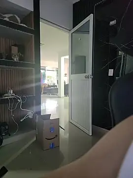 Yessica Lopezz online show from March 14, 2026, 12:00 pm