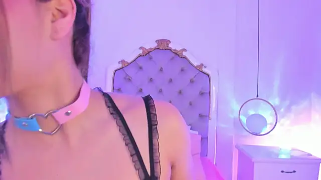 Snapshot of Yourwishisme_val chatting on March 19, 2026, 8:20 pm Yourwishisme val online show from March 19, 2026, 8:20 pm