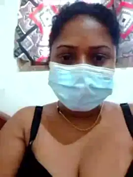 Snapshot of boosypussy chatting on April 13, 2026, 7:12 am boosypussy online show from April 13, 2026, 7:12 am