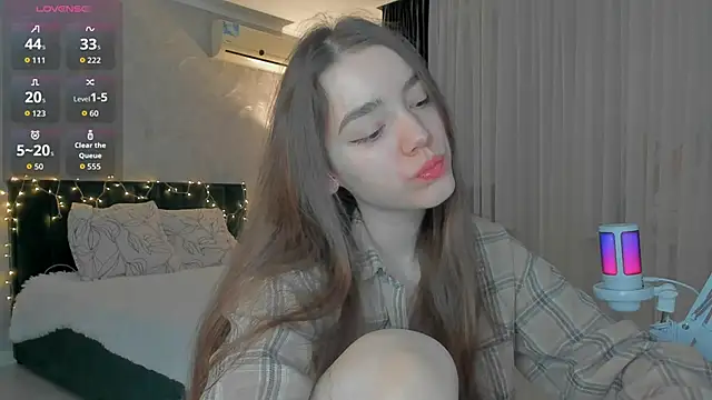 sweete chantal online show from February 11, 2026, 3:28 am