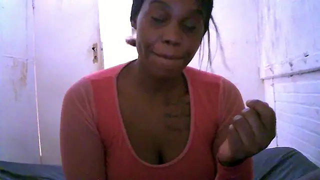 Seductivepreg69 online show from March 18, 2026, 1:13 pm