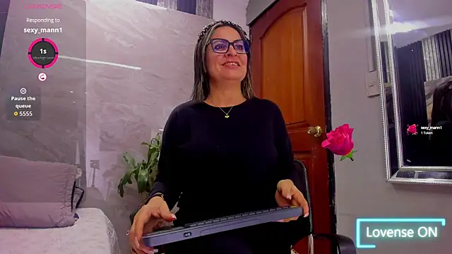 Agatha Pleasure online show from September 9, 2025, 11:52 am