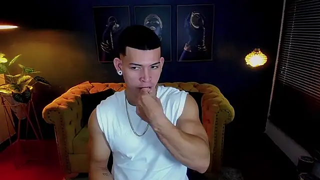 Snapshot of ethan_rodgers chatting on October 17, 2025, 8:32 pm ethan rodgers online show from October 17, 2025, 8:32 pm