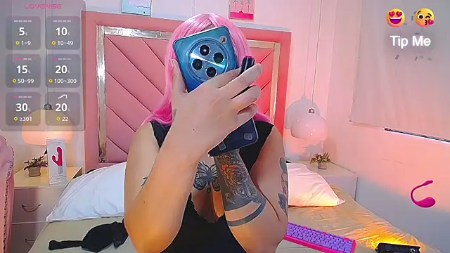 Snapshot of Dakota_Darkness chatting on September 26, 2025, 1:18 pm Dakota Darkness online show from September 26, 2025, 1:18 pm