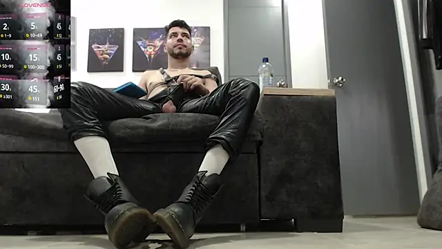 mackdaniels online show from April 8, 2026, 9:49 pm