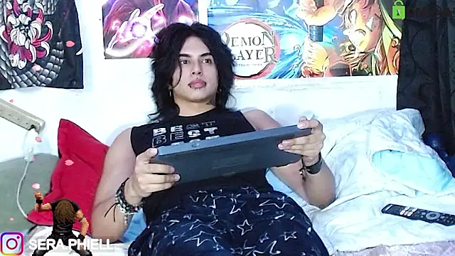 Snapshot of Seraphiell chatting on February 27, 2026, 1:50 am Seraphiell online show from February 27, 2026, 1:50 am