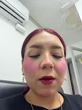 Mia Juicyberry online show from January 11, 2026, 12:28 am