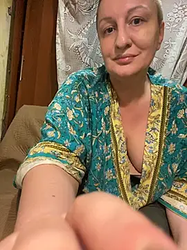 FetishIris online show from September 19, 2025, 4:55 pm