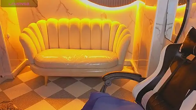  Evoni b online show from November 15, 2025, 12:42 pm