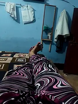 Sonirajpoot1 online show from July 8, 2026, 4:24 am