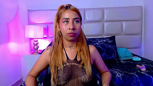 laila stilwiills online show from September 12, 2025, 12:55 am