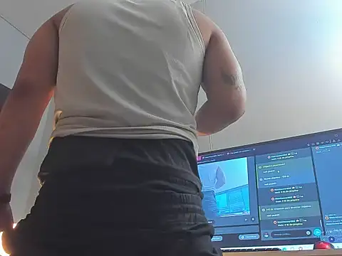 Snapshot of Xfire_boy69 chatting on February 10, 2026, 3:05 am Xfire boy69 online show from February 10, 2026, 3:05 am