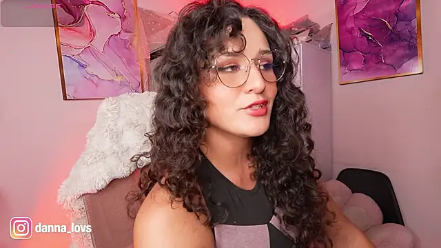 Dannaa Lovs online show from April 13, 2026, 8:02 pm