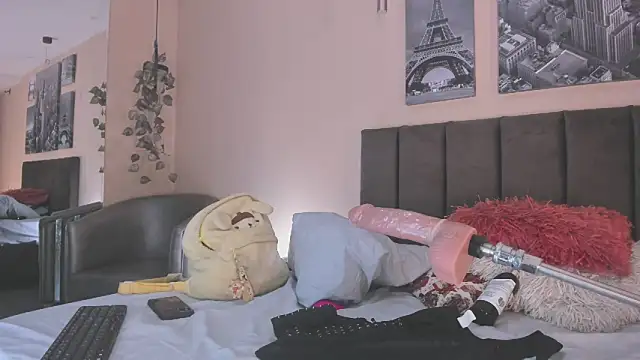 Snapshot of Blue_Sixx chatting on March 8, 2026, 2:04 am Blue Sixx online show from March 8, 2026, 2:04 am