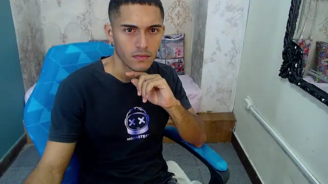 Derek Storm  online show from October 27, 2025, 11:22 am