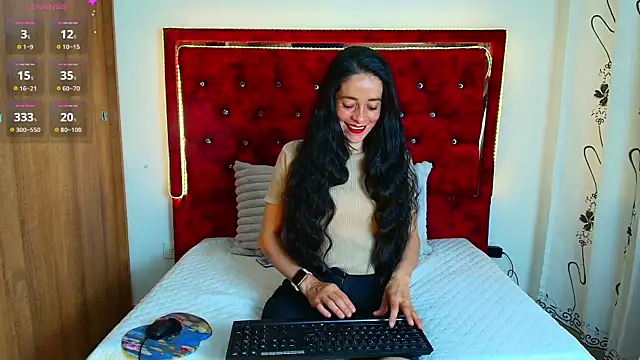 Snapshot of Sophia_k_Rk chatting on September 18, 2025, 11:30 pm Sophia k Rk online show from September 18, 2025, 11:30 pm