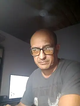 Snapshot of jorge406 chatting on January 31, 2026, 11:25 pm jorge406 online show from January 31, 2026, 11:25 pm