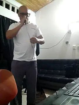 Snapshot of jorge406 chatting on October 31, 2025, 2:08 am jorge406 online show from October 31, 2025, 2:08 am