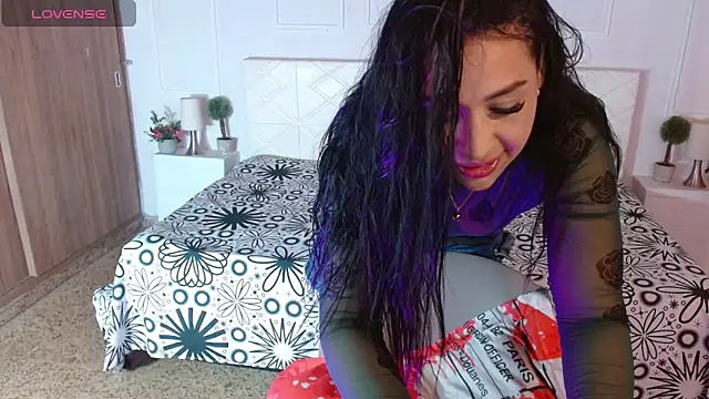 IvyShine7 online show from January 16, 2026, 7:18 pm