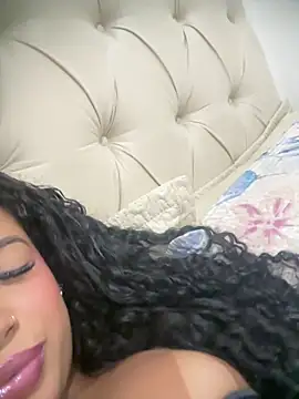 bianca090 online show from October 3, 2025, 3:52 am