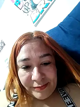 Snapshot of MOM_CAMILA chatting on February 25, 2026, 2:01 am MOM CAMILA online show from February 25, 2026, 2:01 am