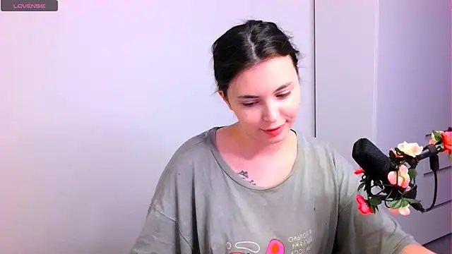 Snapshot of peachyness chatting on December 1, 2025, 7:59 pm peachyness online show from December 1, 2025, 7:59 pm