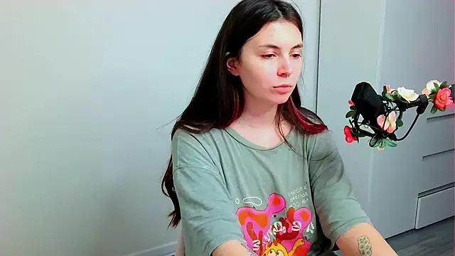 Snapshot of peachyness chatting on December 22, 2025, 5:13 pm peachyness online show from December 22, 2025, 5:13 pm