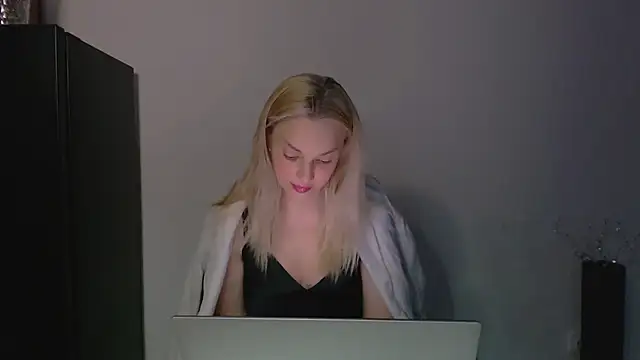 Lia noo regrets online show from May 3, 2026, 5:27 pm