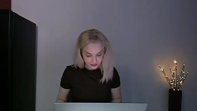 Lia noo regrets online show from May 30, 2026, 4:12 pm