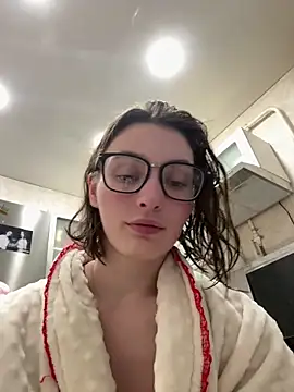 ZariaFlame online show from February 19, 2026, 10:40 pm