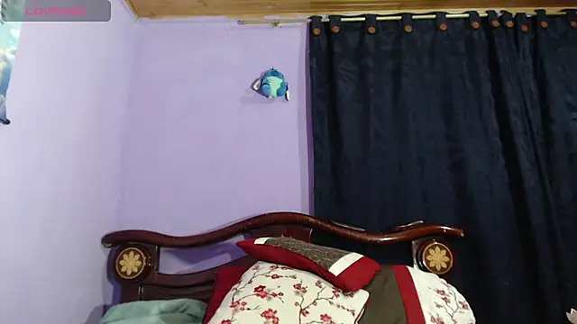  Bombom   online show from October 31, 2025, 12:18 am