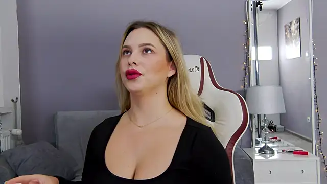 Snapshot of Ellsa_Jean_ chatting on October 9, 2025, 1:39 am Ellsa Jean online show from October 9, 2025, 1:39 am