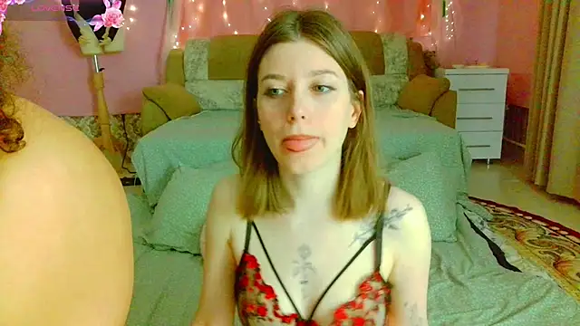 Marinaxmonroe online show from June 6, 2026, 9:20 pm