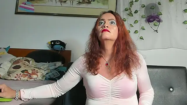 Snapshot of Mishell_Bons chatting on March 23, 2026, 2:33 am Mishell Bons online show from March 23, 2026, 2:33 am