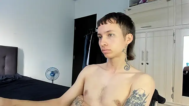 spacehumanz online show from January 14, 2026, 2:09 pm