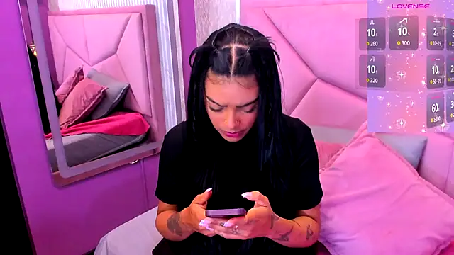 EmmaEbony  online show from November 15, 2025, 10:19 am