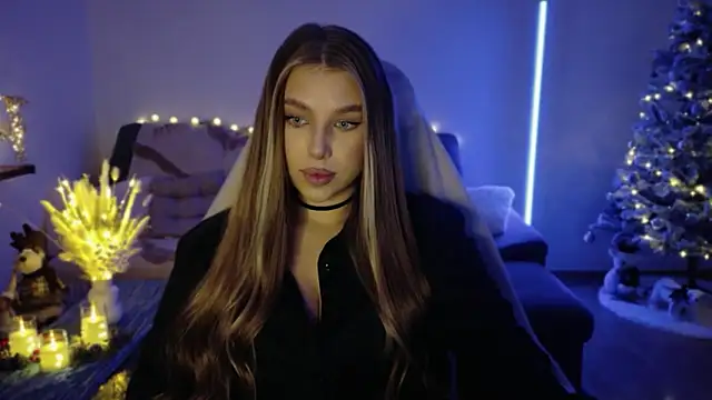 Emma candyyy online show from November 30, 2025, 2:40 pm