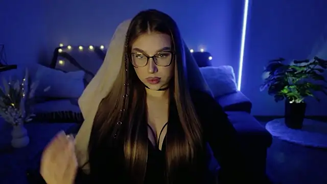 Emma candyyy online show from January 12, 2026, 10:22 am