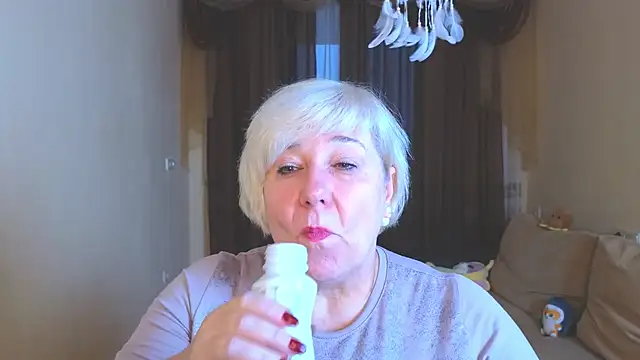 Milana Milky online show from November 24, 2025, 5:07 am