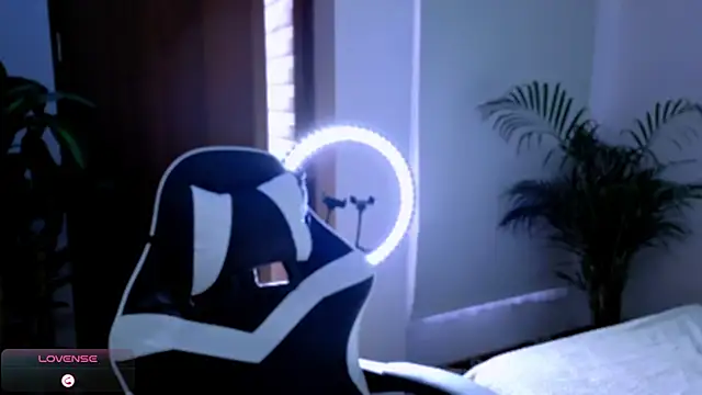 taichi bluy online show from October 6, 2025, 8:53 pm